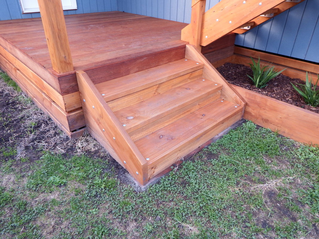 Prefab timber stairs